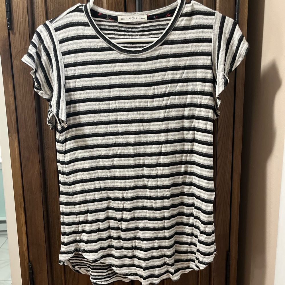 Black and White Cap Sleeve Tee
